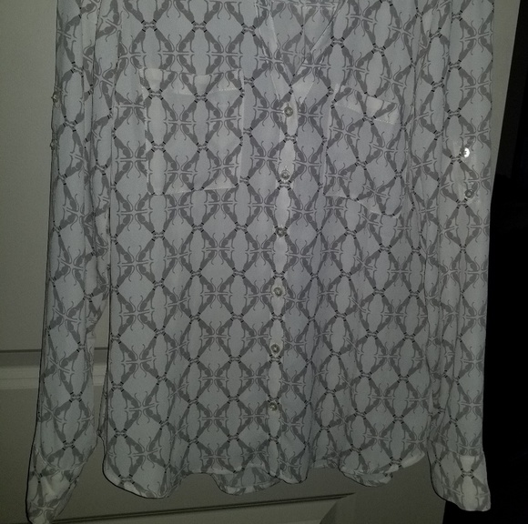 Express blouse white button down NWOT - Picture 2 of 3